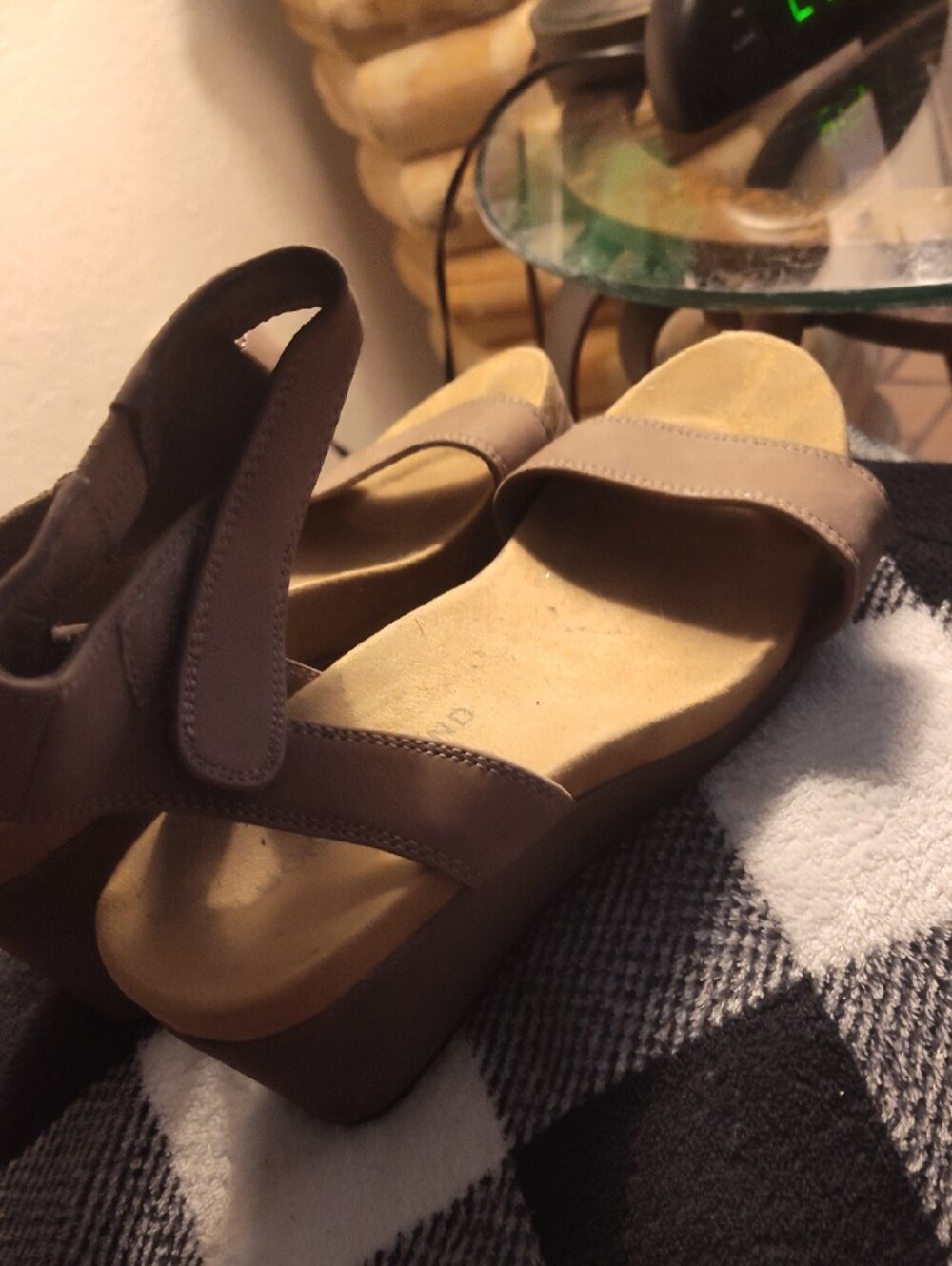 Women's Lucky Brand Tan Wedge Sandals with Ankle Strap - Picture 2 of 3